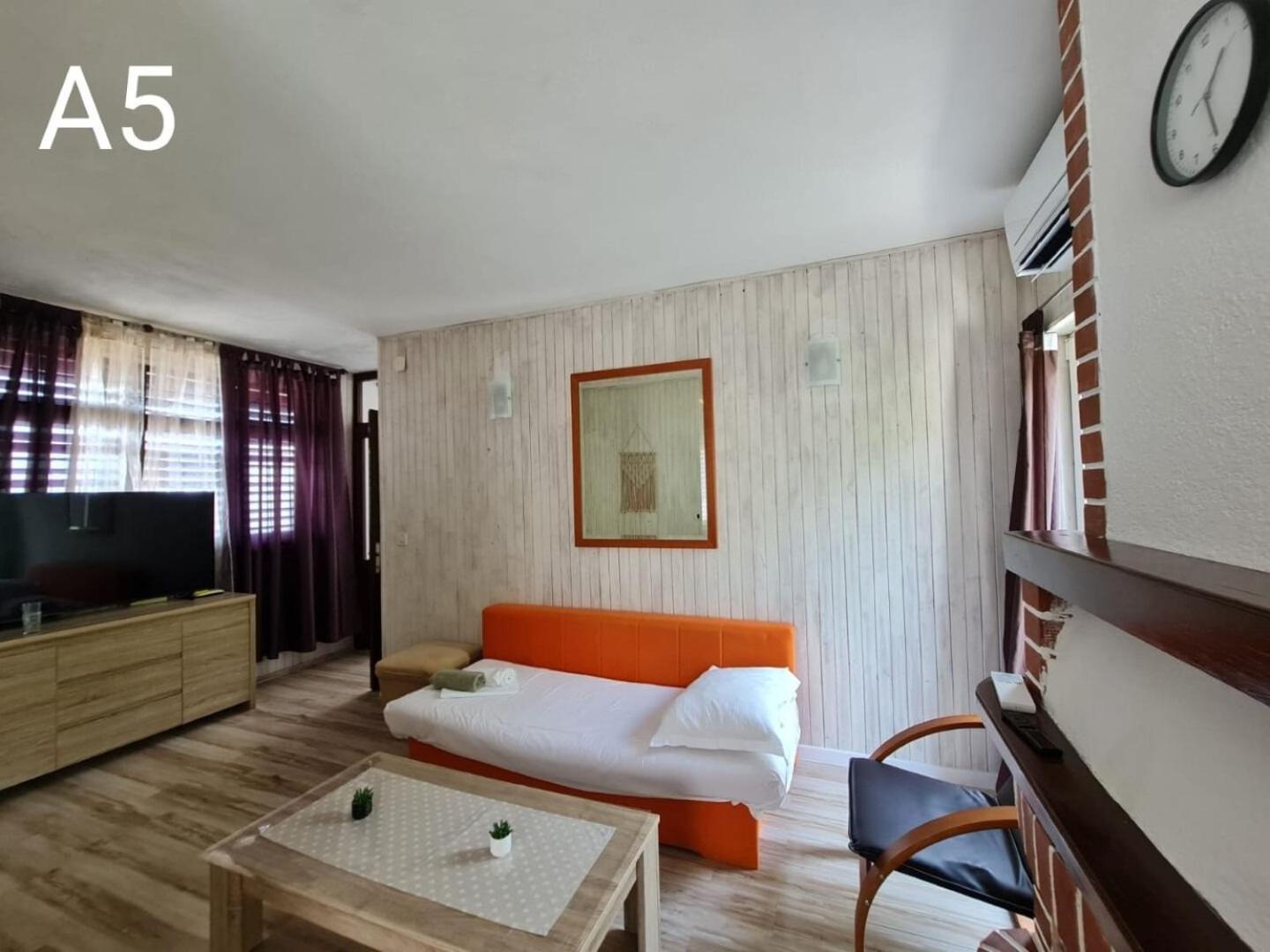 Apartments More Живогоще Екстер'єр фото